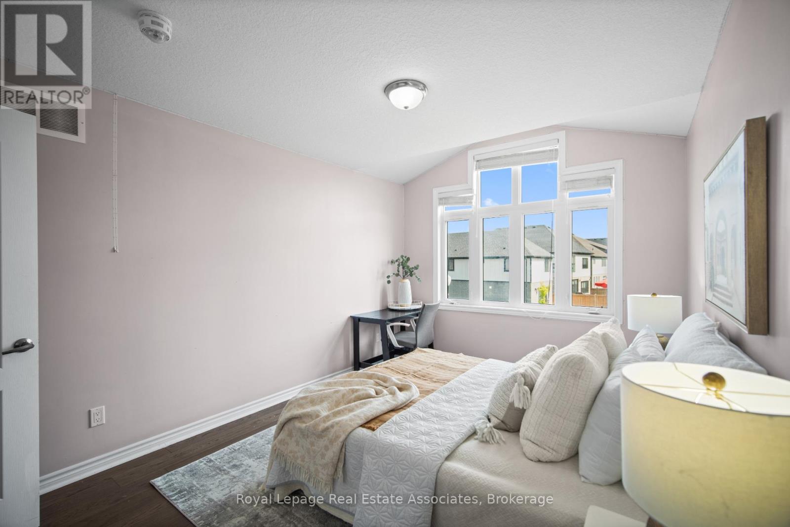 Photo 29 of 439 Moorlands Crescent, Kitchener ON