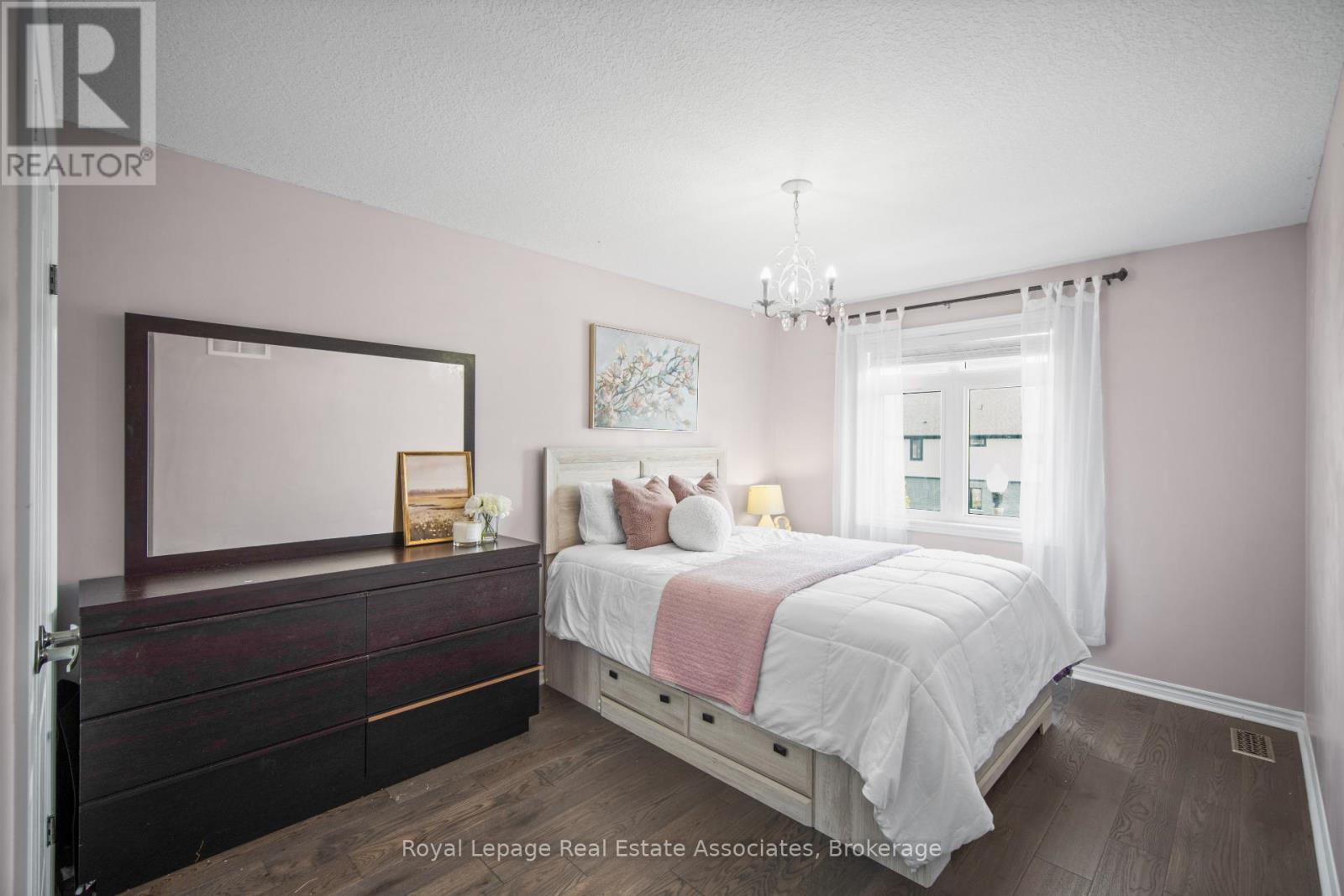 Photo 30 of 439 Moorlands Crescent, Kitchener ON