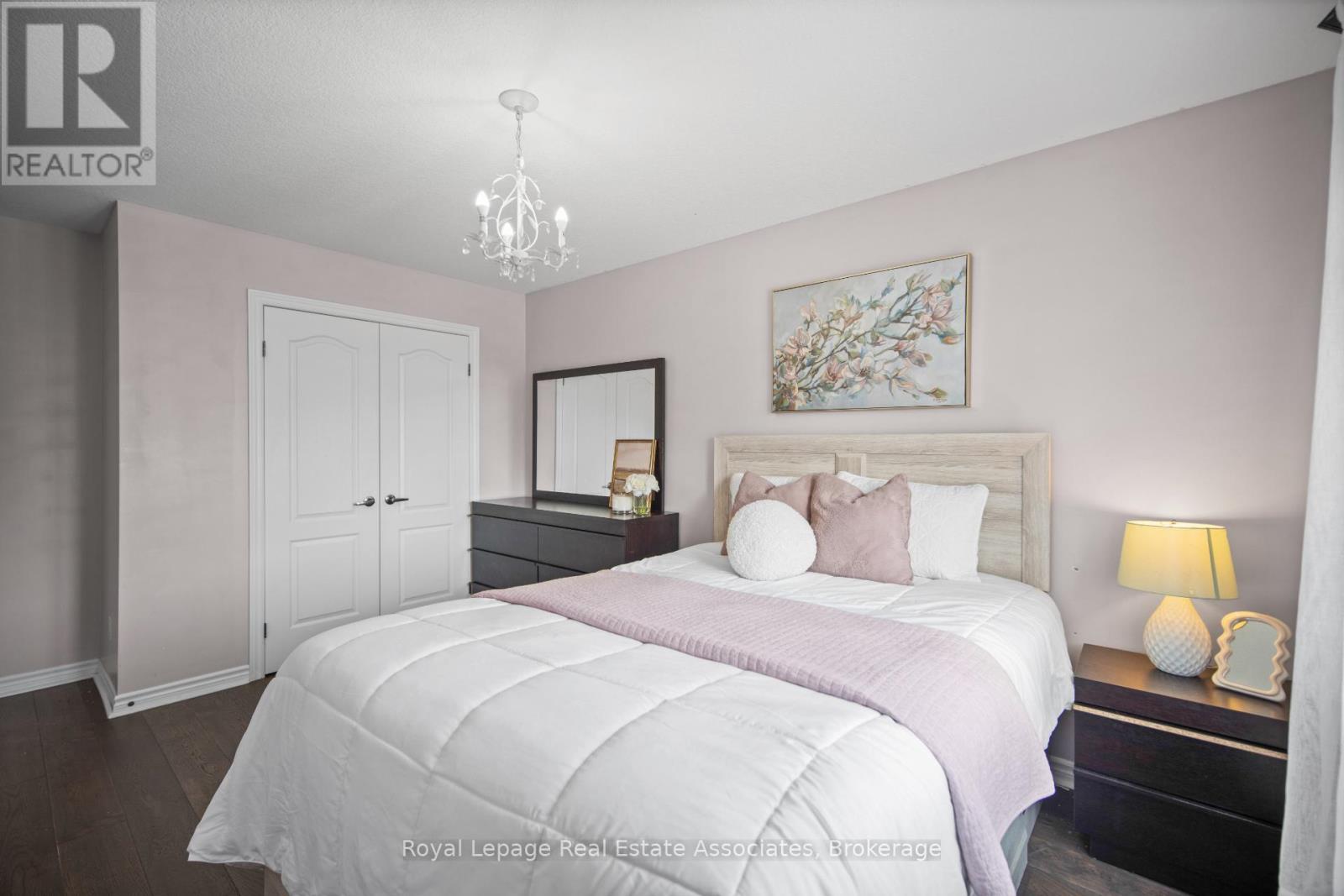 Photo 32 of 439 Moorlands Crescent, Kitchener ON