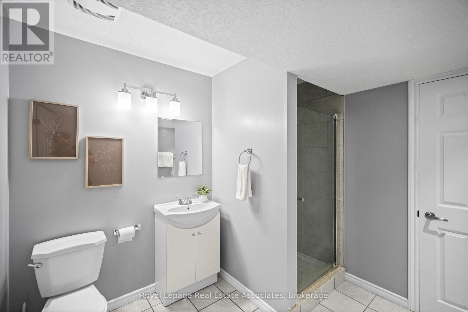 Photo 42 of 439 Moorlands Crescent, Kitchener ON