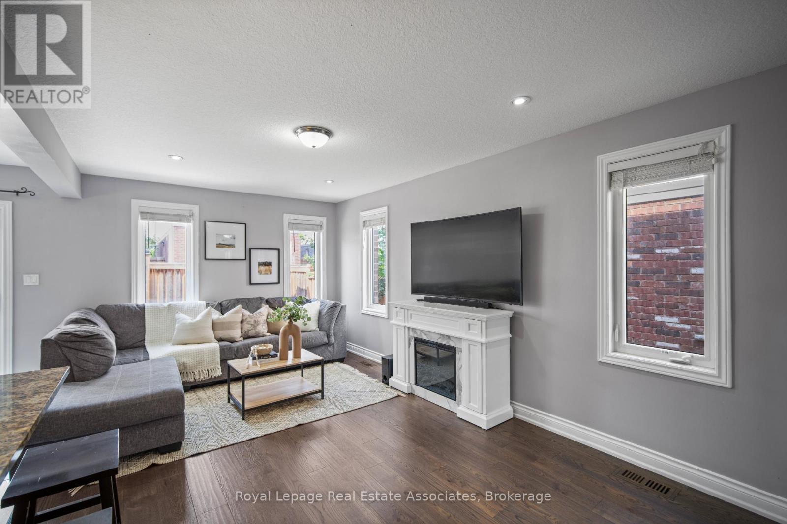 Photo 6 of 439 Moorlands Crescent, Kitchener ON