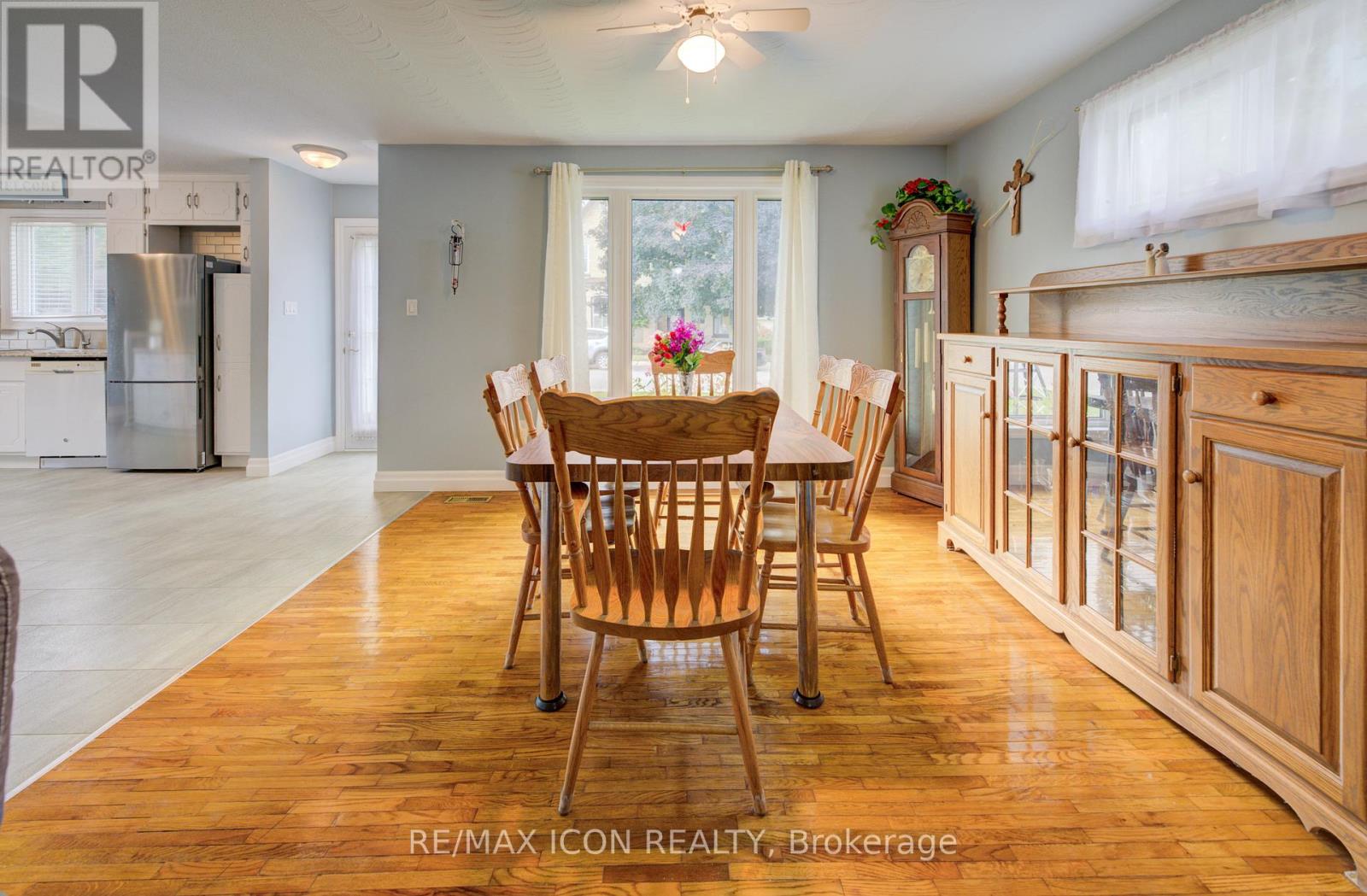 Photo 12 of 254 Wellington Street W, Wellington North ON