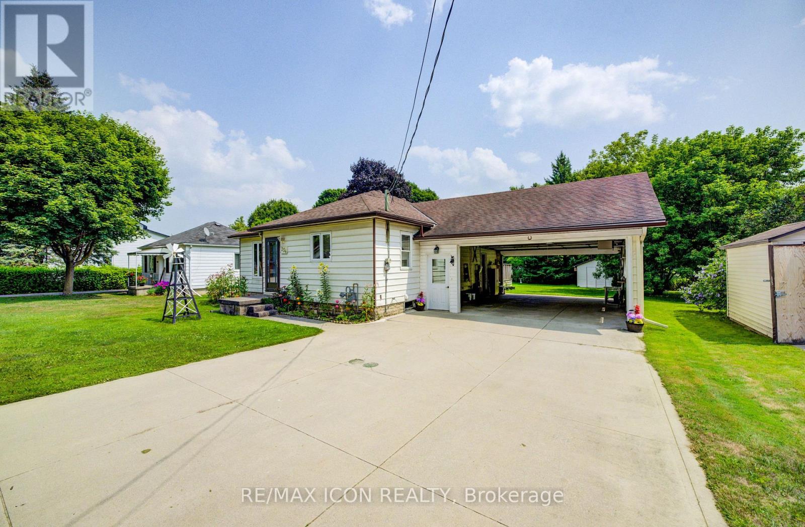 Photo 27 of 254 Wellington Street W, Wellington North ON