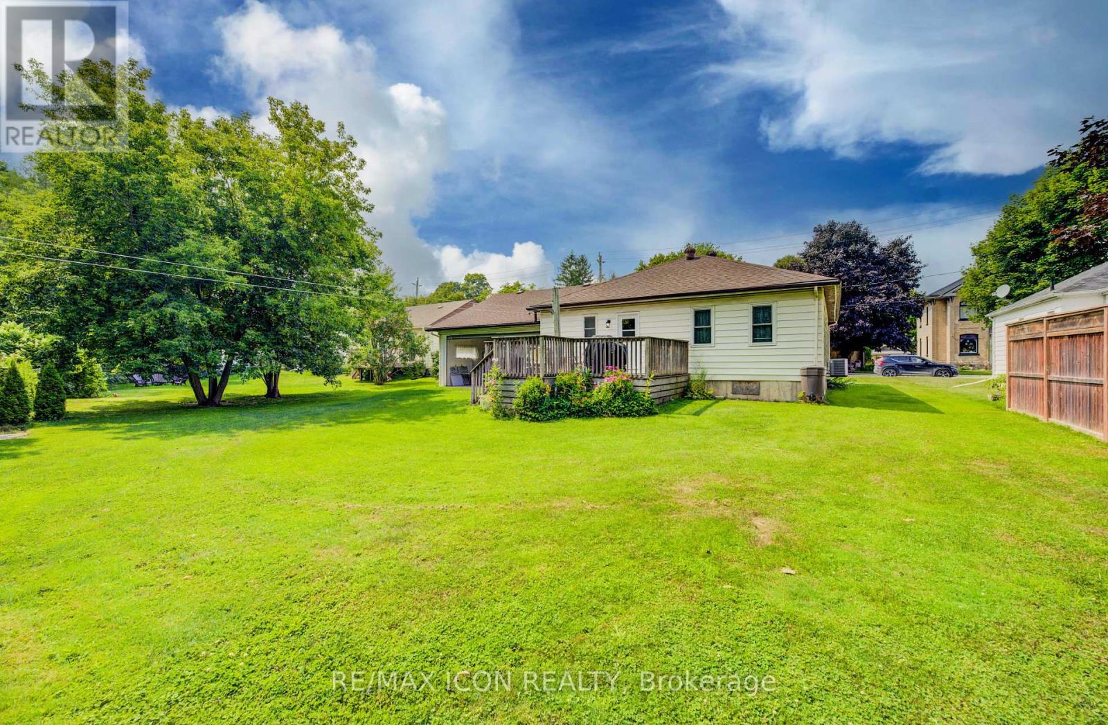 Photo 35 of 254 Wellington Street W, Wellington North ON