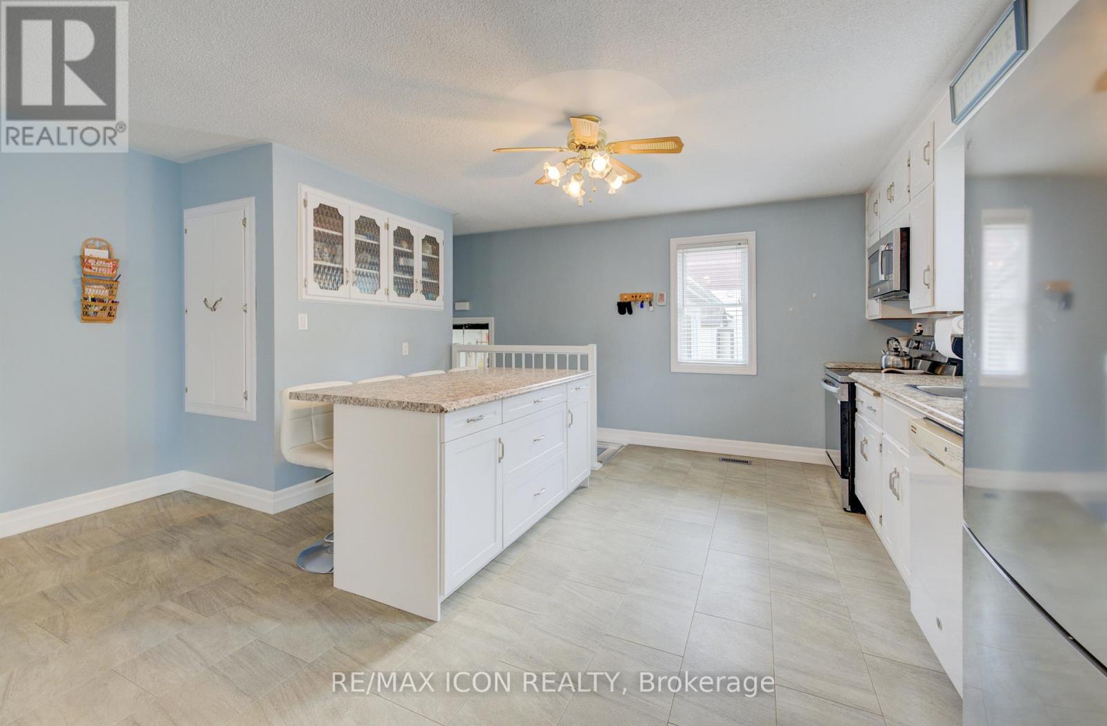Photo 8 of 254 Wellington Street W, Wellington North ON