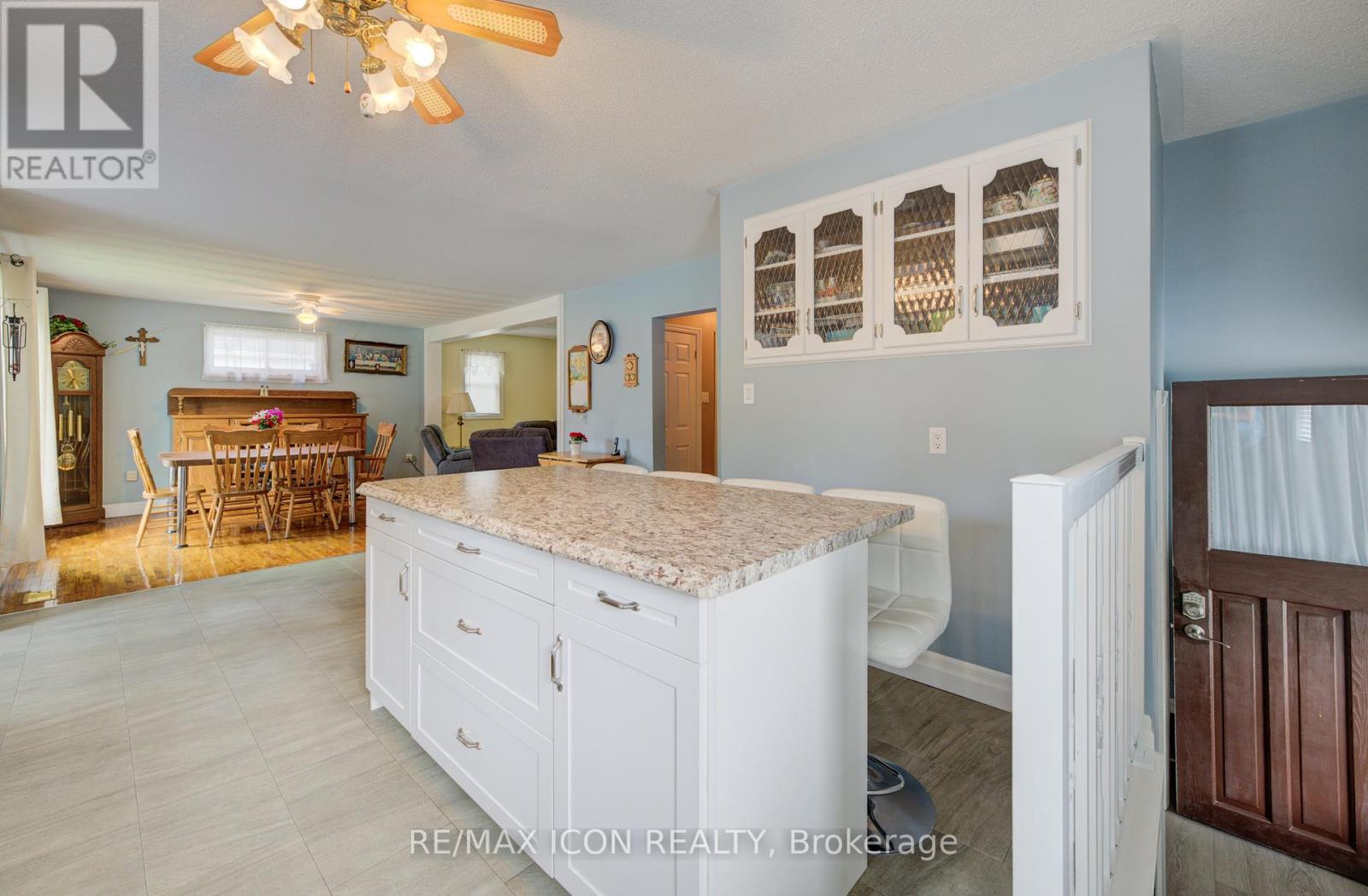 Photo 9 of 254 Wellington Street W, Wellington North ON