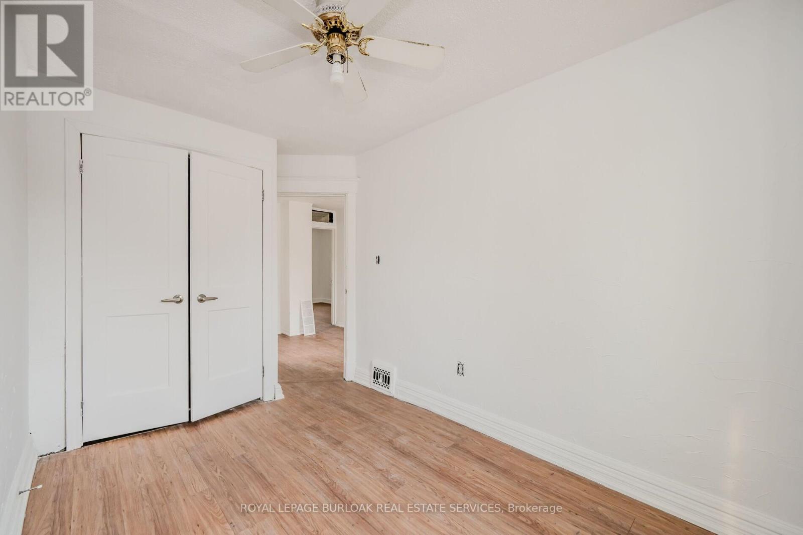 Photo 21 of 1345 Main Street E, Hamilton ON