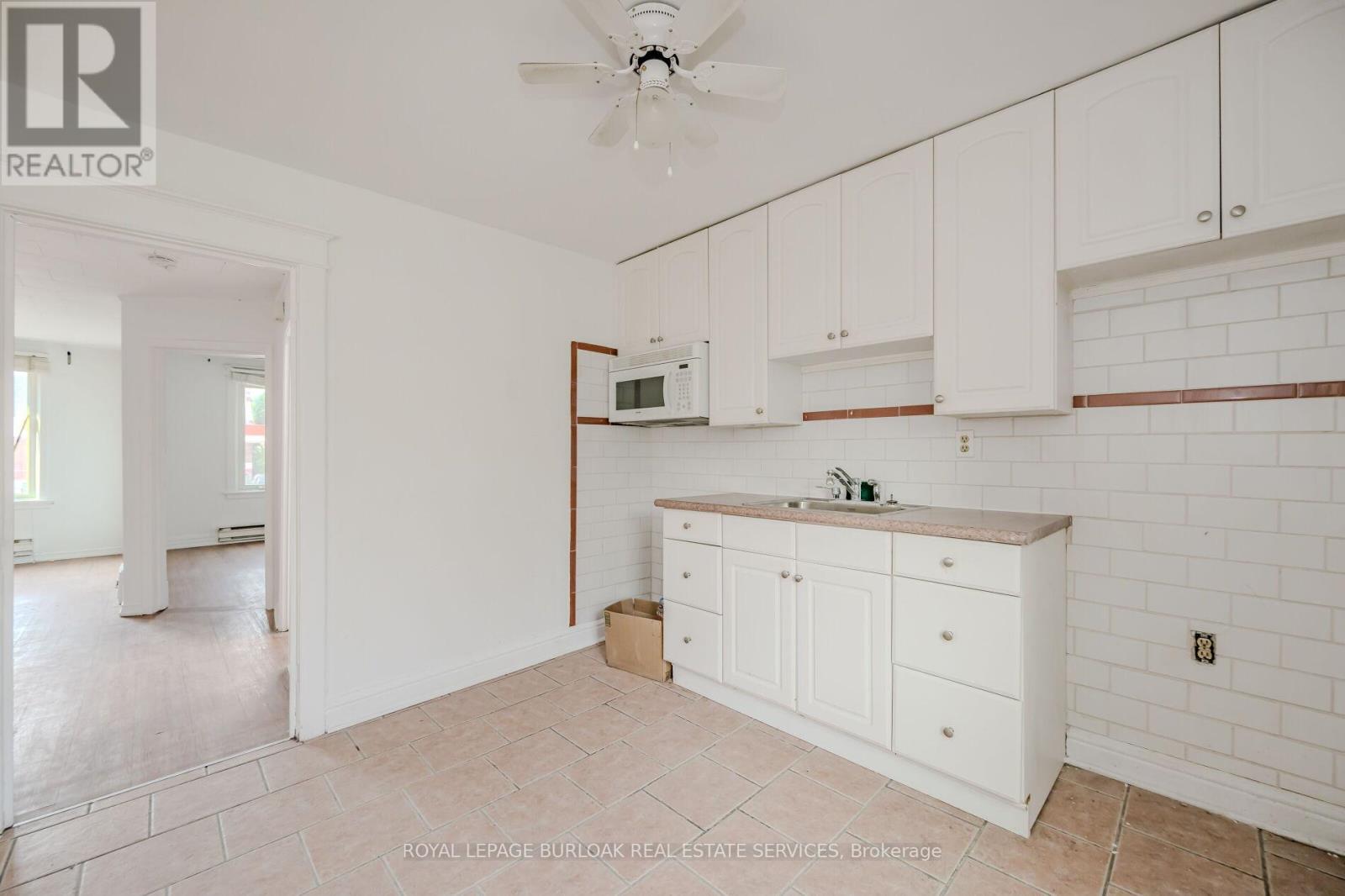 Photo 23 of 1345 Main Street E, Hamilton ON