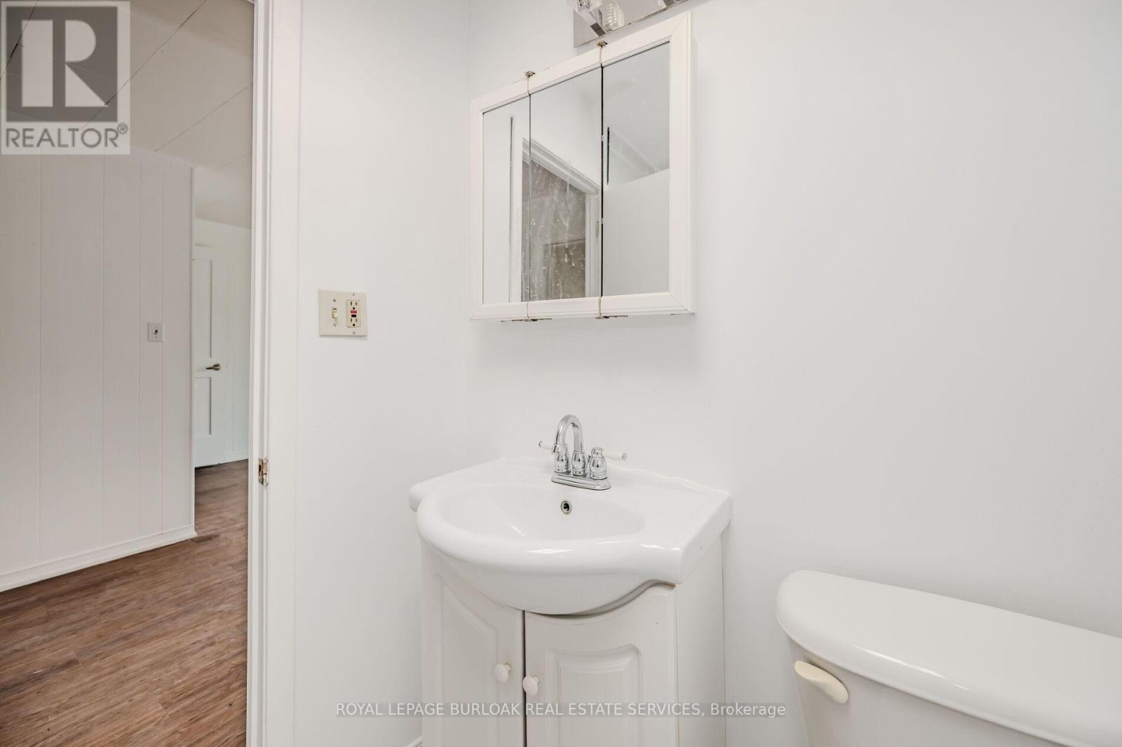 Photo 28 of 1345 Main Street E, Hamilton ON
