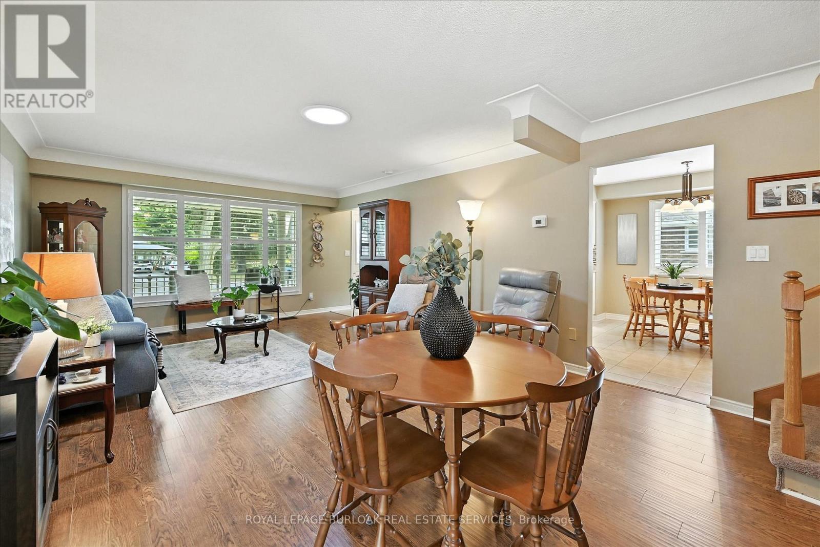 Photo 17 of 5937 Saint Anthony Crescent, Niagara Falls ON