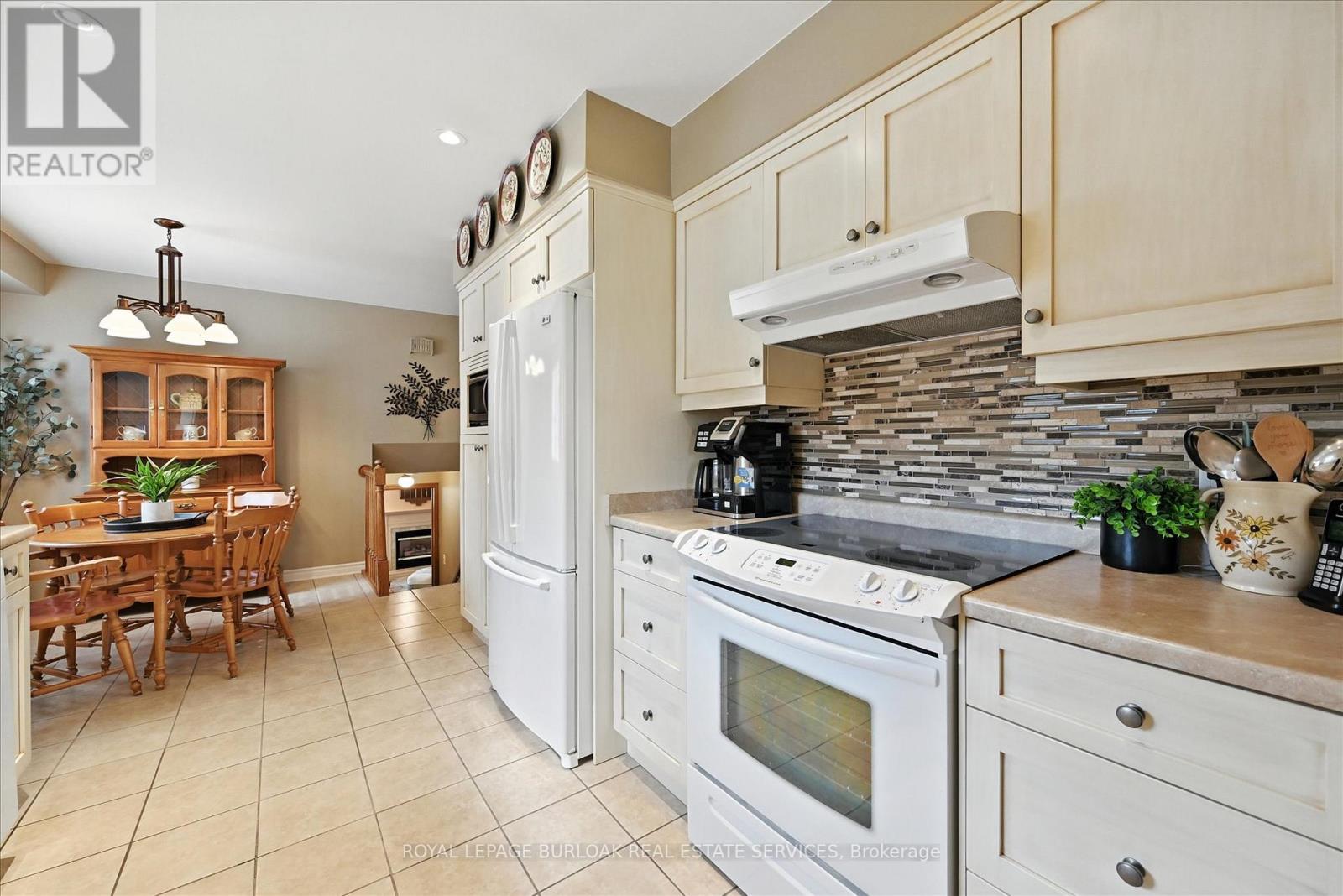 Photo 28 of 5937 Saint Anthony Crescent, Niagara Falls ON