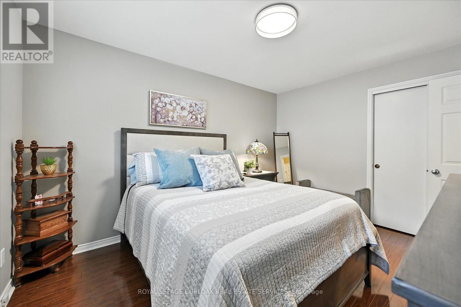 Photo 12 of 5937 Saint Anthony Crescent, Niagara Falls ON