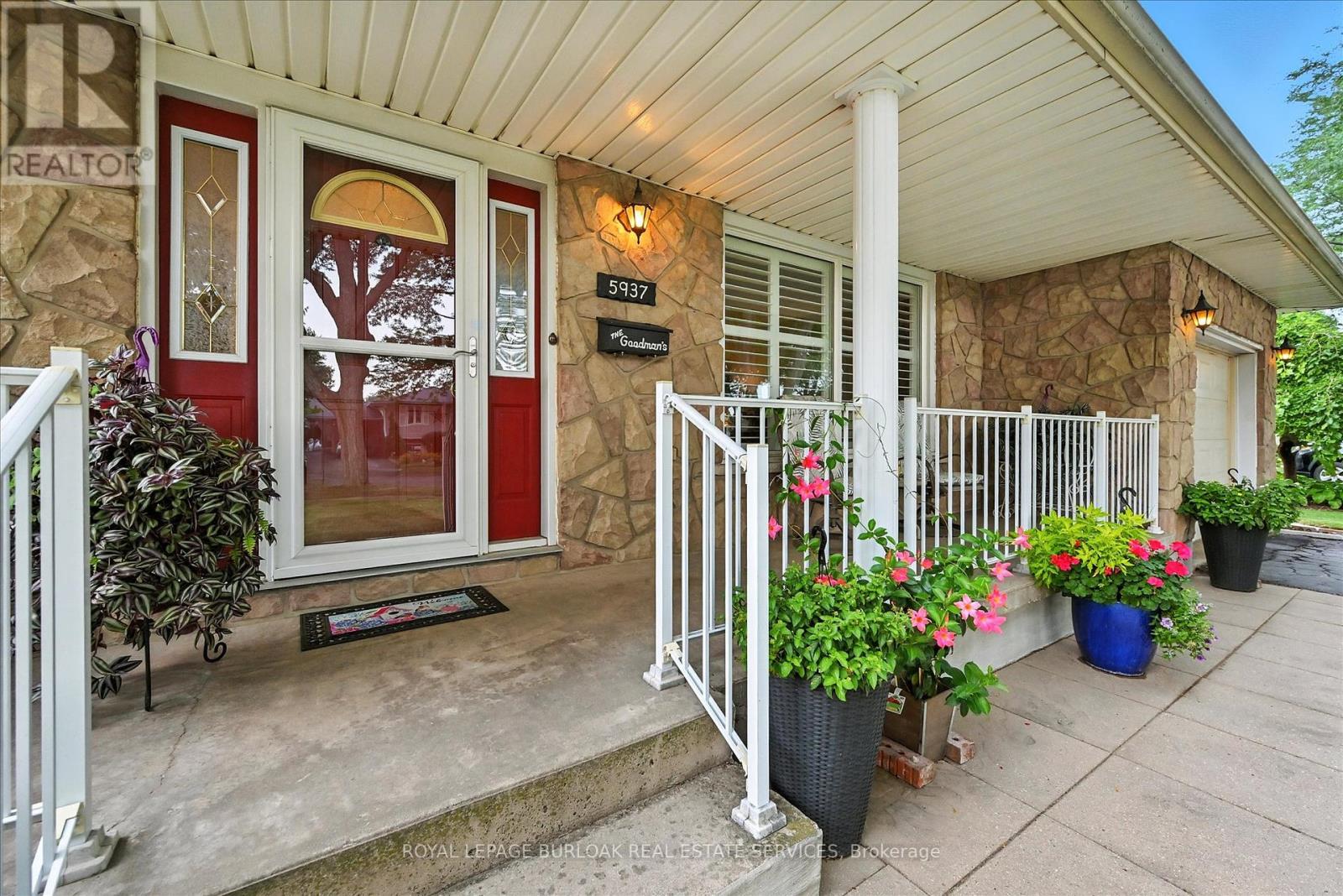 Photo 38 of 5937 Saint Anthony Crescent, Niagara Falls ON