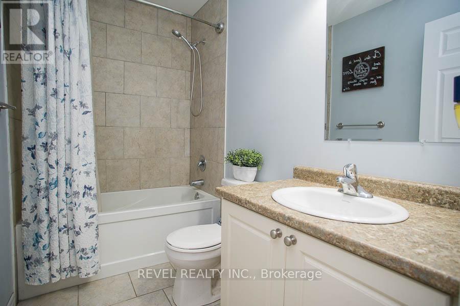 Photo 20 of 115 20 Mcconkey Crescent, Brantford ON