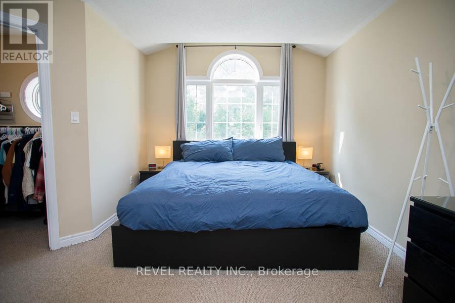 Photo 22 of 115 20 Mcconkey Crescent, Brantford ON