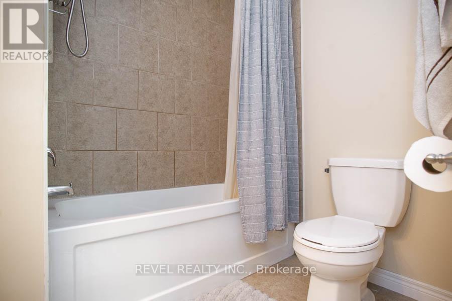 Photo 26 of 115 20 Mcconkey Crescent, Brantford ON