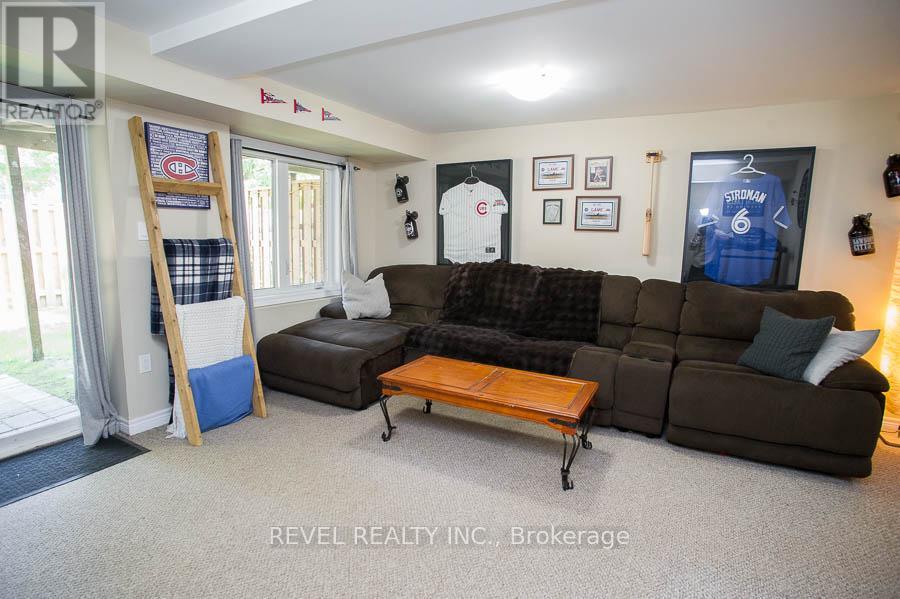 Photo 29 of 115 20 Mcconkey Crescent, Brantford ON