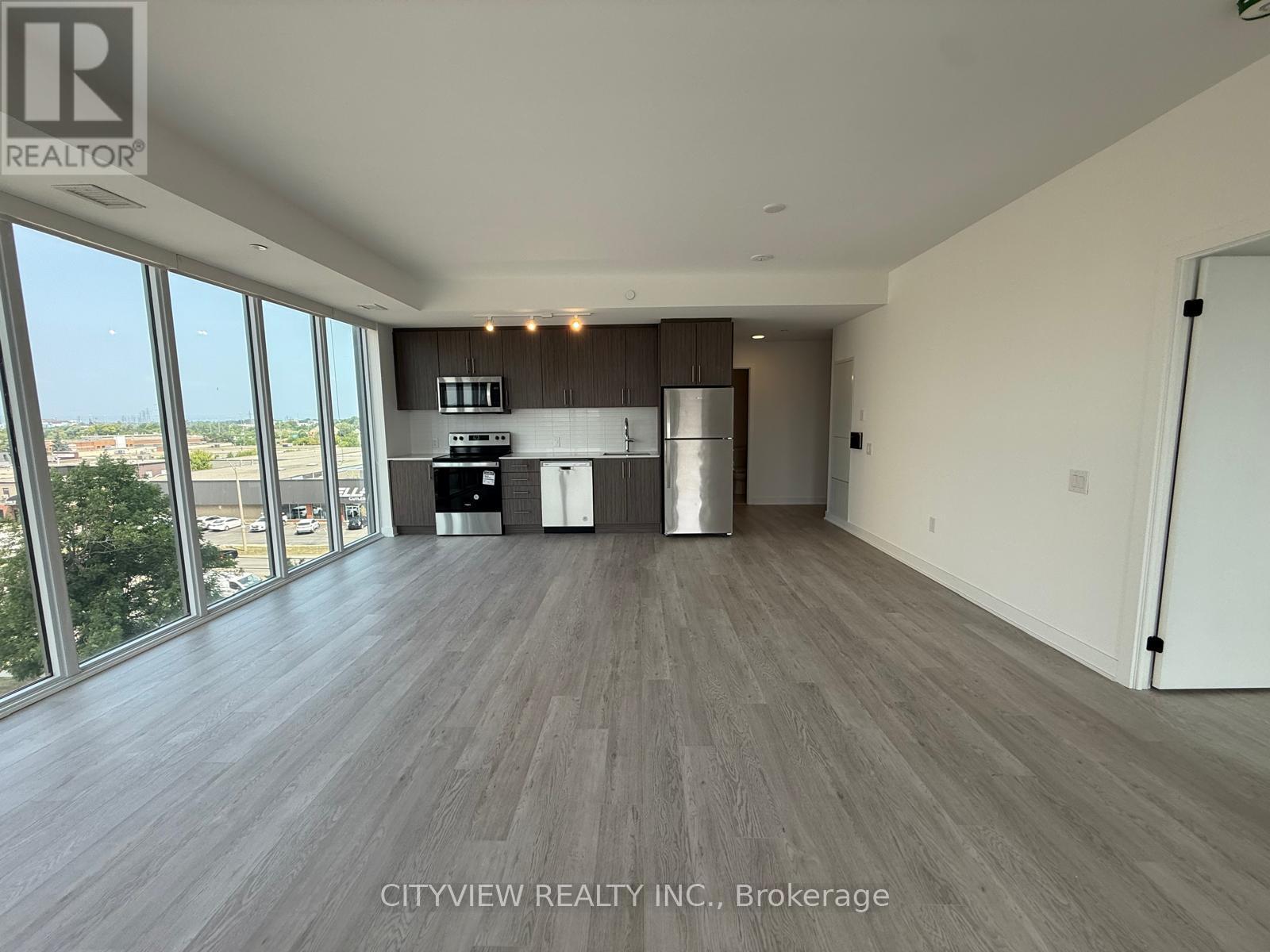 Photo 6 of 406 2782 Barton Street E, Hamilton ON