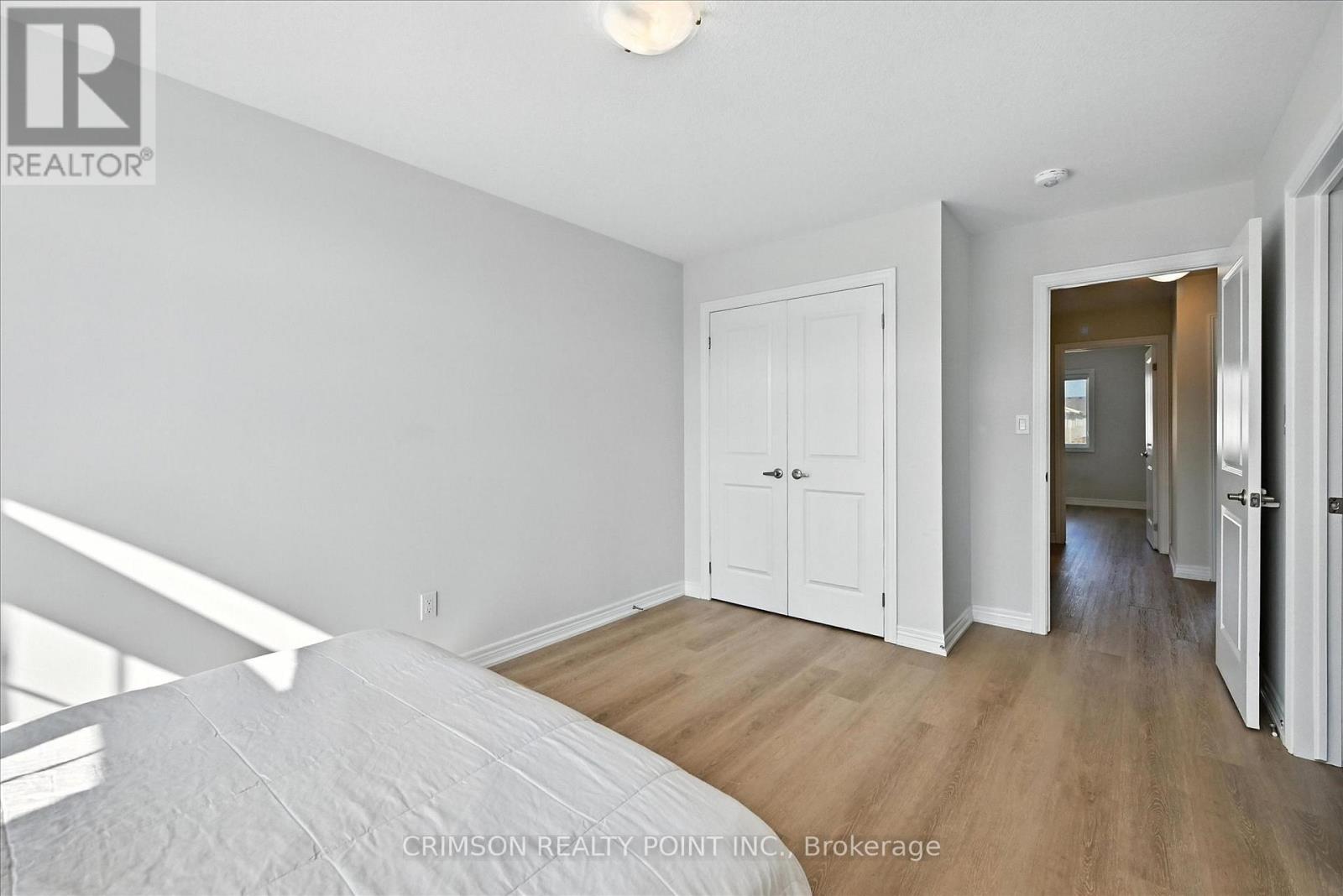 Photo 28 of 8 Linden Park Lane, Hamilton ON