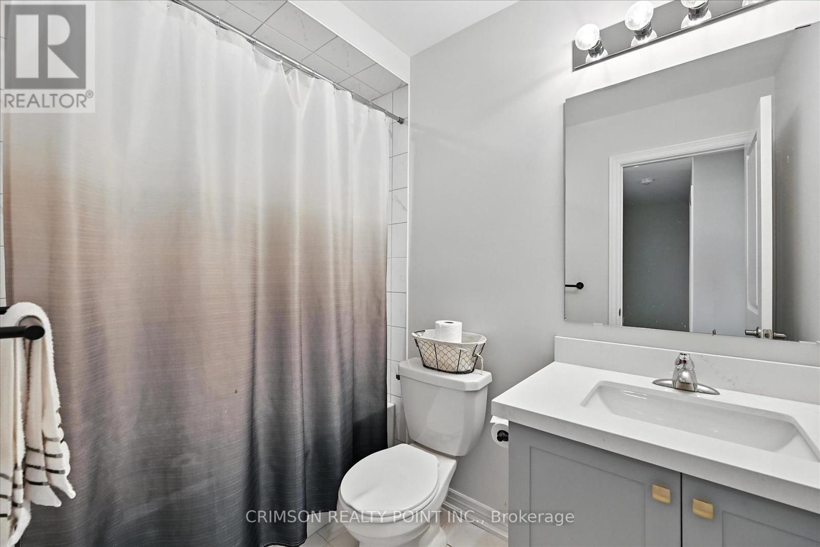 Photo 38 of 8 Linden Park Lane, Hamilton ON