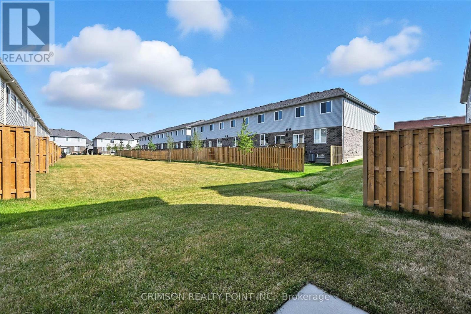 Photo 17 of 8 Linden Park Lane, Hamilton ON