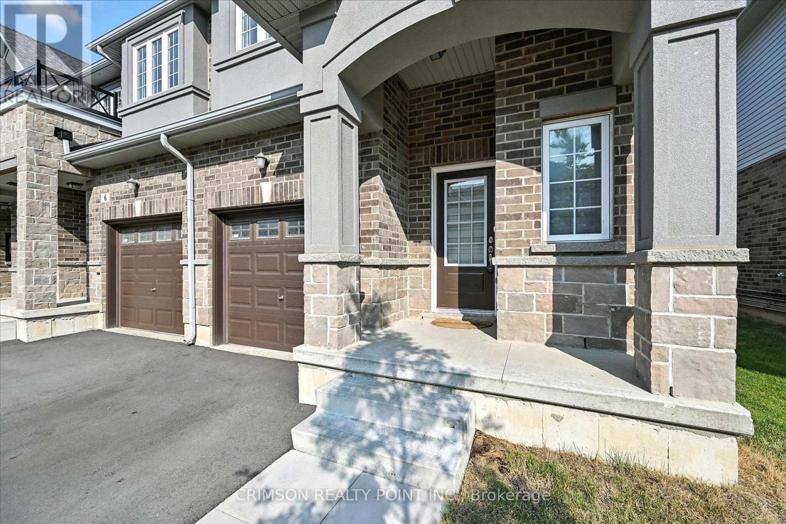 Photo 24 of 8 Linden Park Lane, Hamilton ON