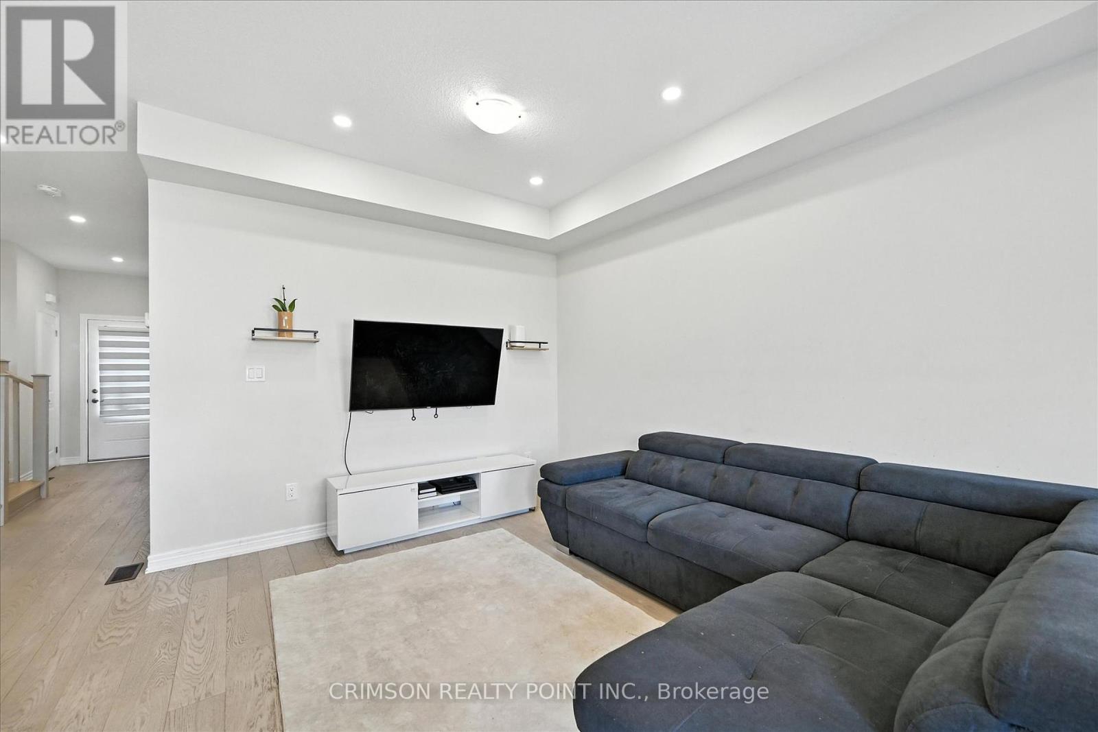 Photo 25 of 8 Linden Park Lane, Hamilton ON