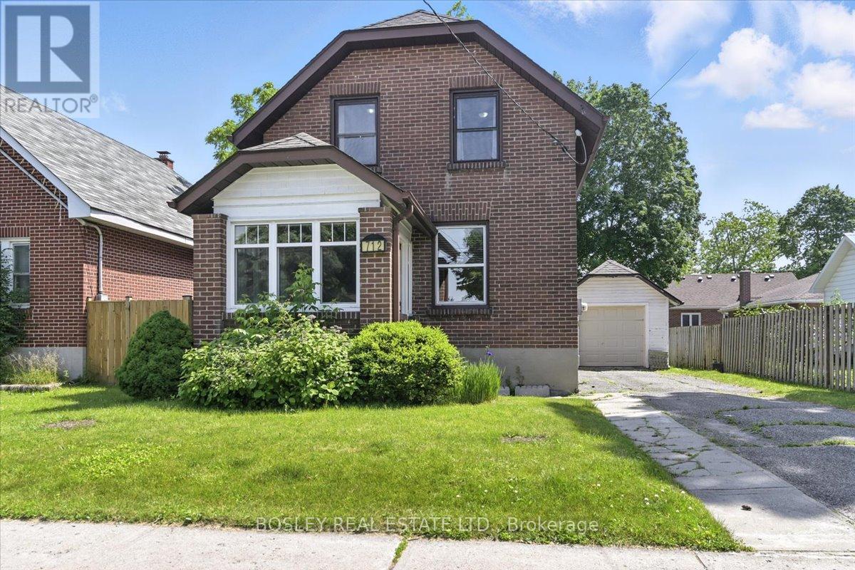 Photo 20 of 712 Park Street S, Peterborough South ON