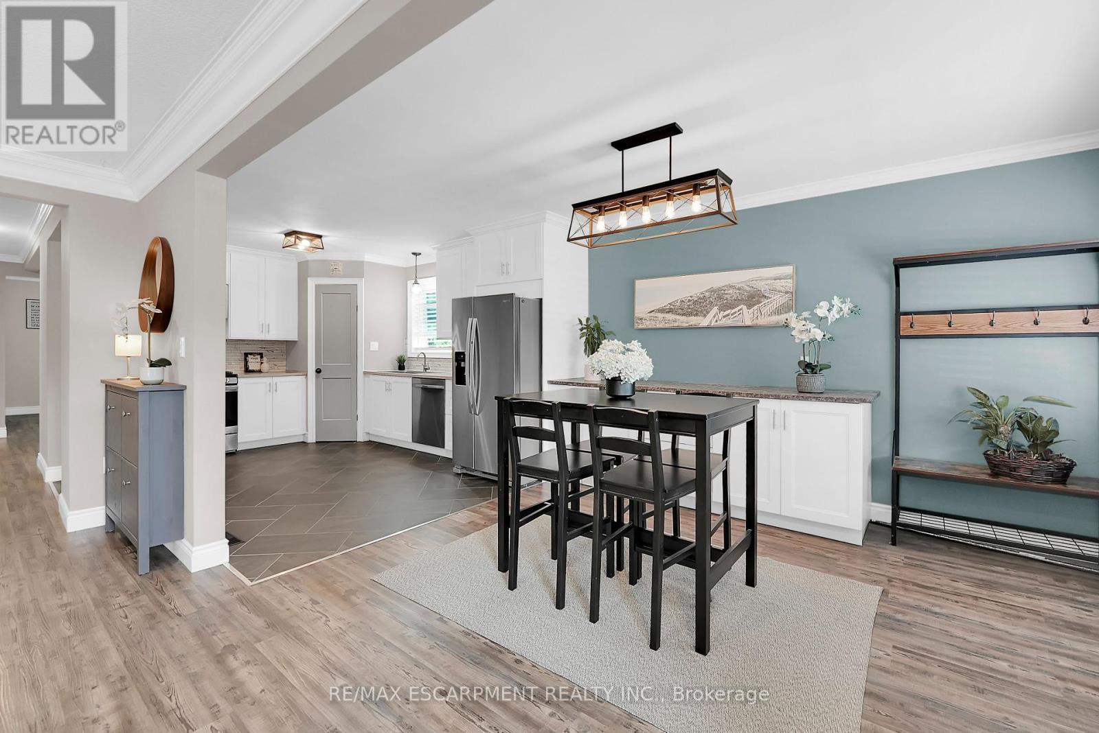 Photo 16 of 429 Elizabeth Street, Grimsby ON