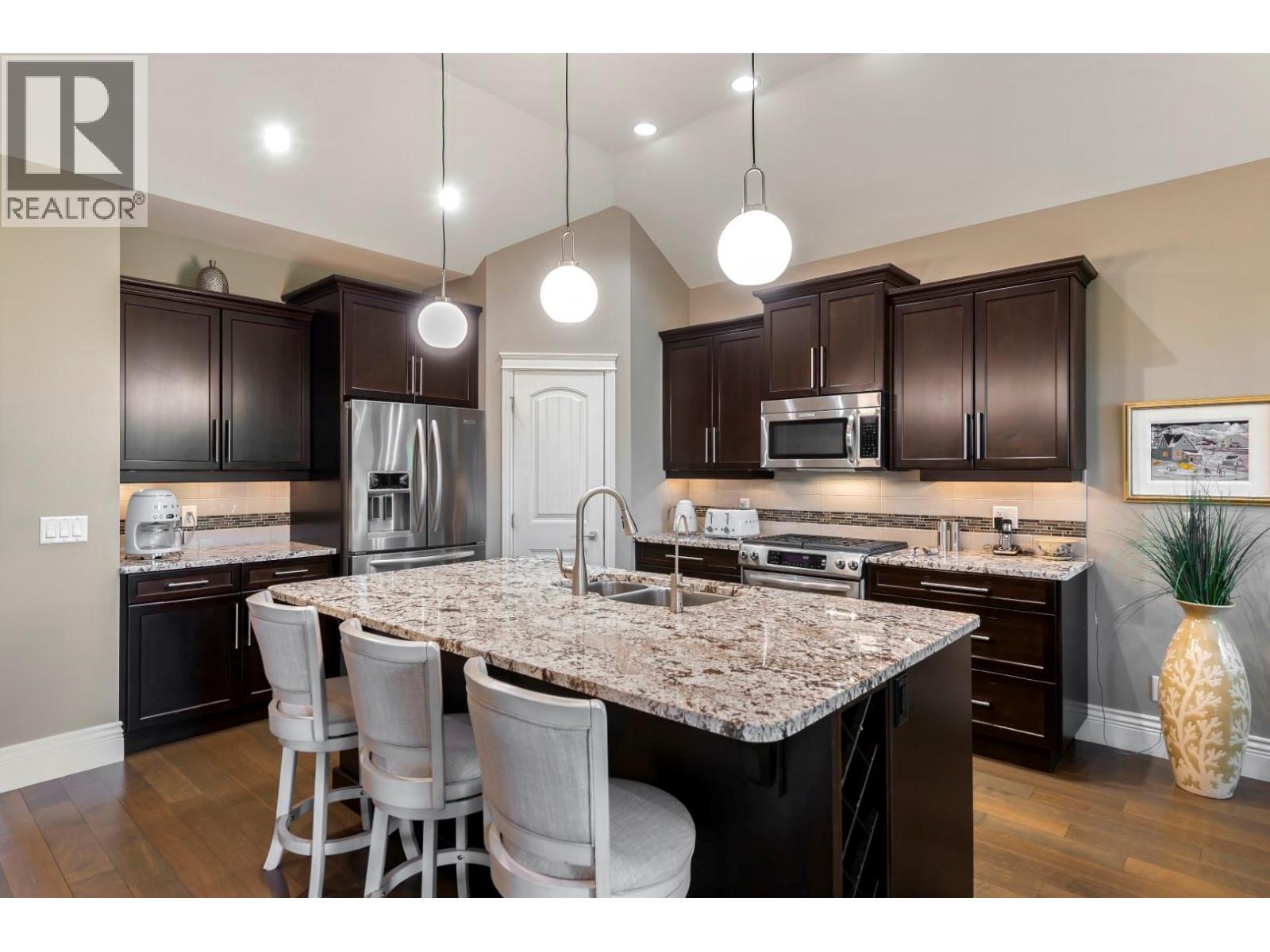 Photo 10 of 4346 Gallaghers Fairway S, Kelowna BC