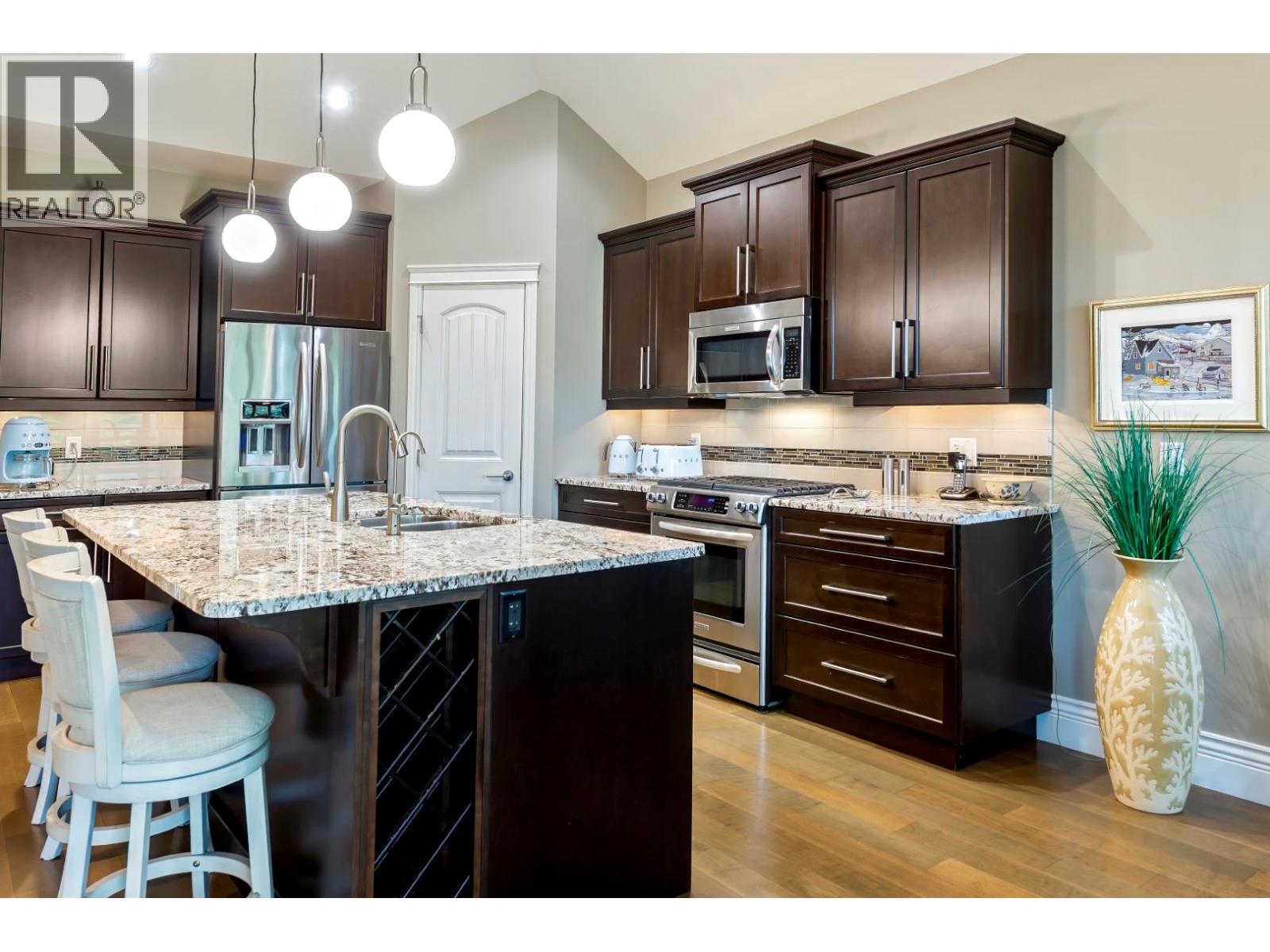 Photo 11 of 4346 Gallaghers Fairway S, Kelowna BC
