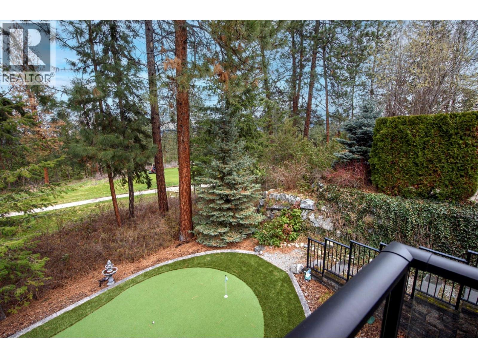 Photo 4 of 4346 Gallaghers Fairway S, Kelowna BC