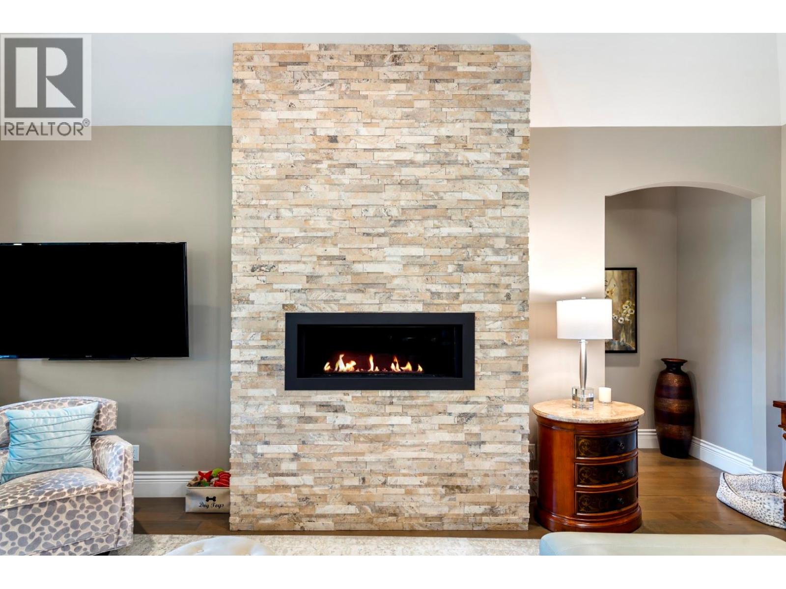 Photo 7 of 4346 Gallaghers Fairway S, Kelowna BC