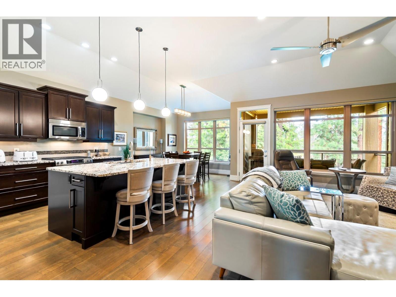 Photo 8 of 4346 Gallaghers Fairway S, Kelowna BC