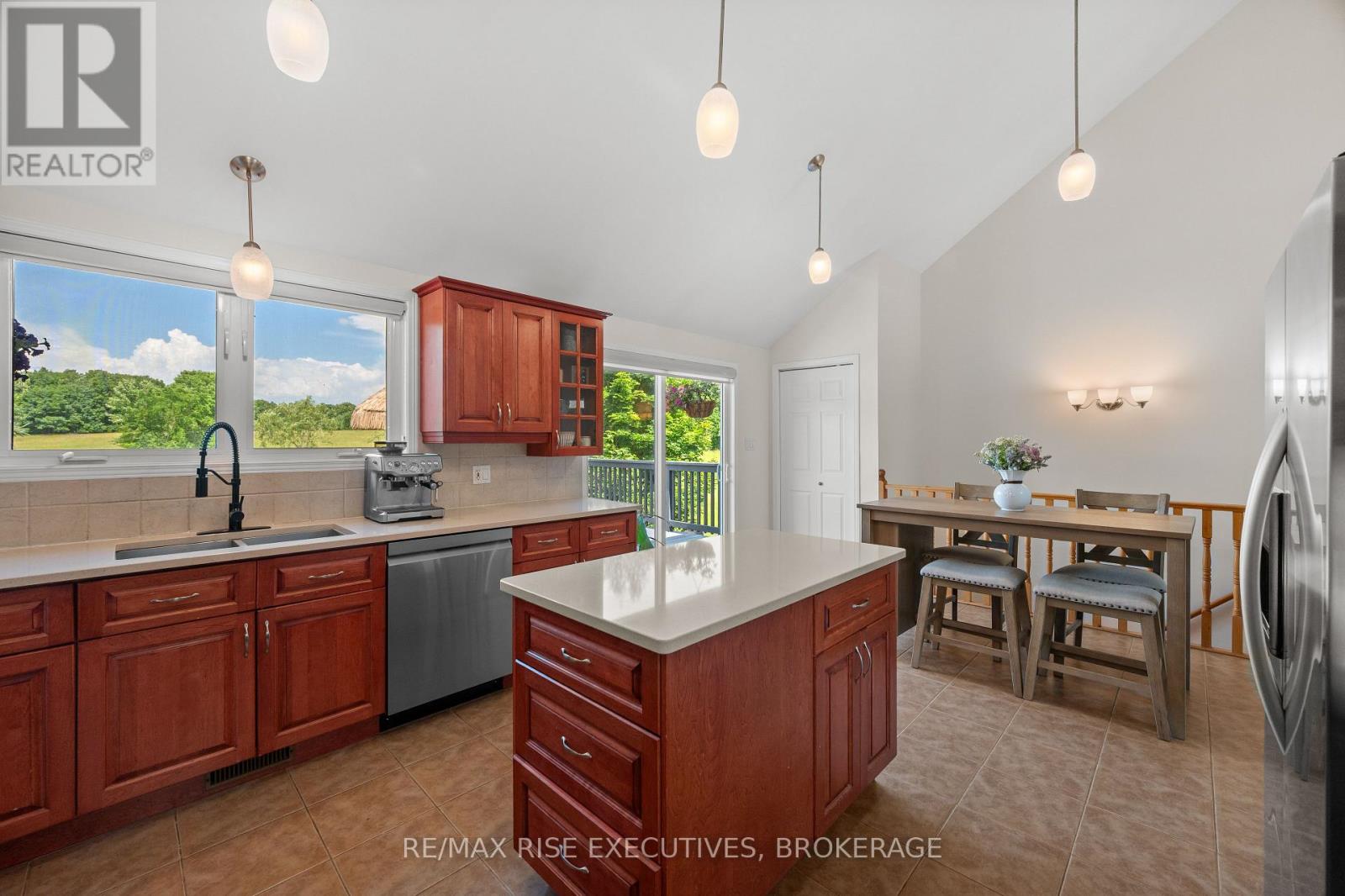 Photo 11 of 63 Sunnyside Road, Rideau Lakes ON