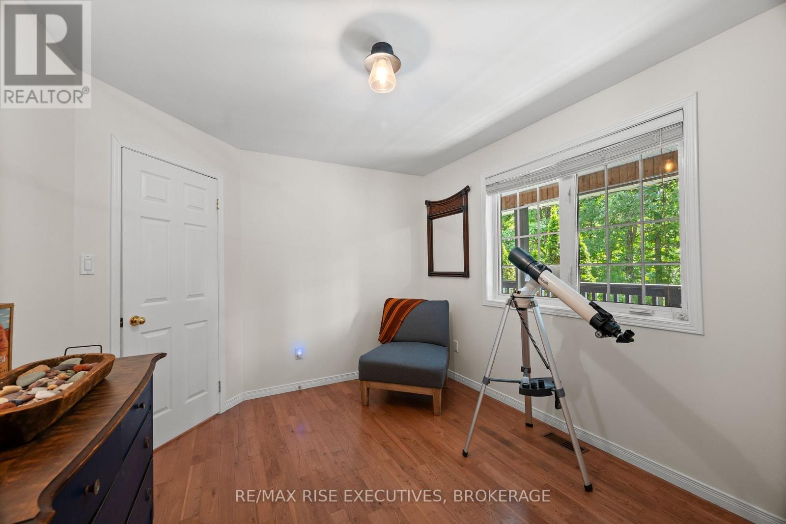 Photo 16 of 63 Sunnyside Road, Rideau Lakes ON
