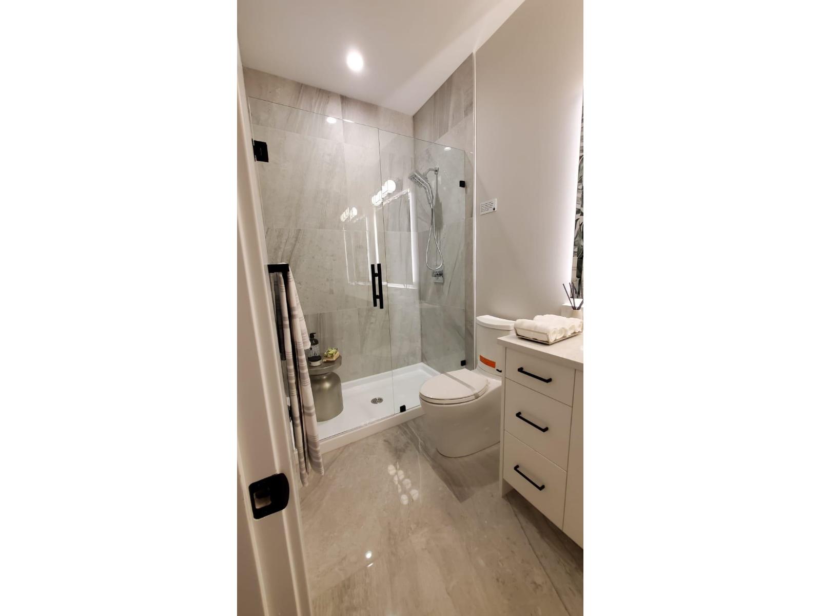 Photo 5 of 22 1639 162 Street, Surrey BC
