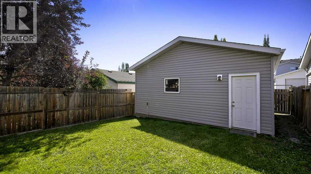 Single Family House for Sale in  Tuscany Valley Green NW Tuscany Calgary 