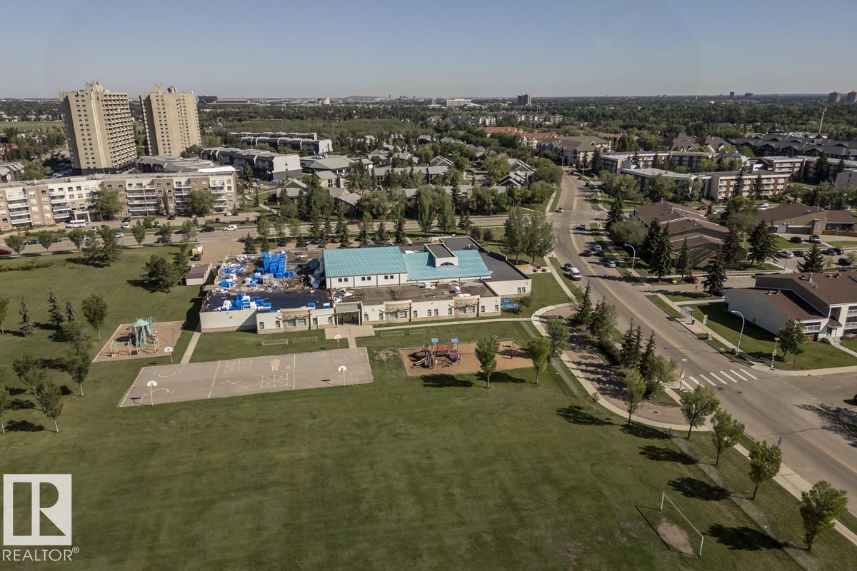 Photo 22 of 62 6220 172 St Nw, Edmonton AB