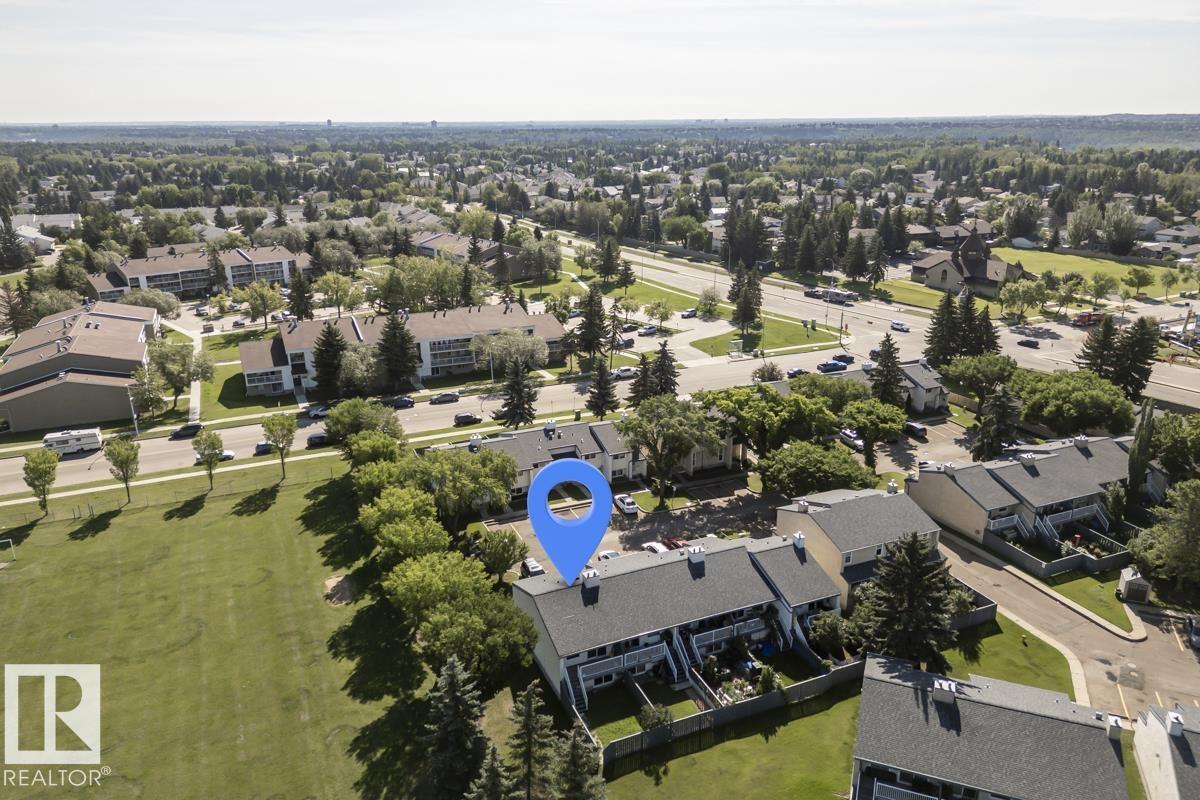 Photo 25 of 62 6220 172 St Nw, Edmonton AB