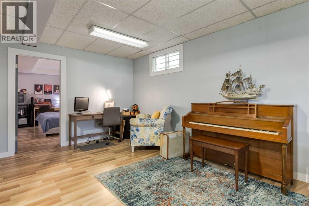Single Family House for Sale in  Millrise Drive SW Millrise Calgary 