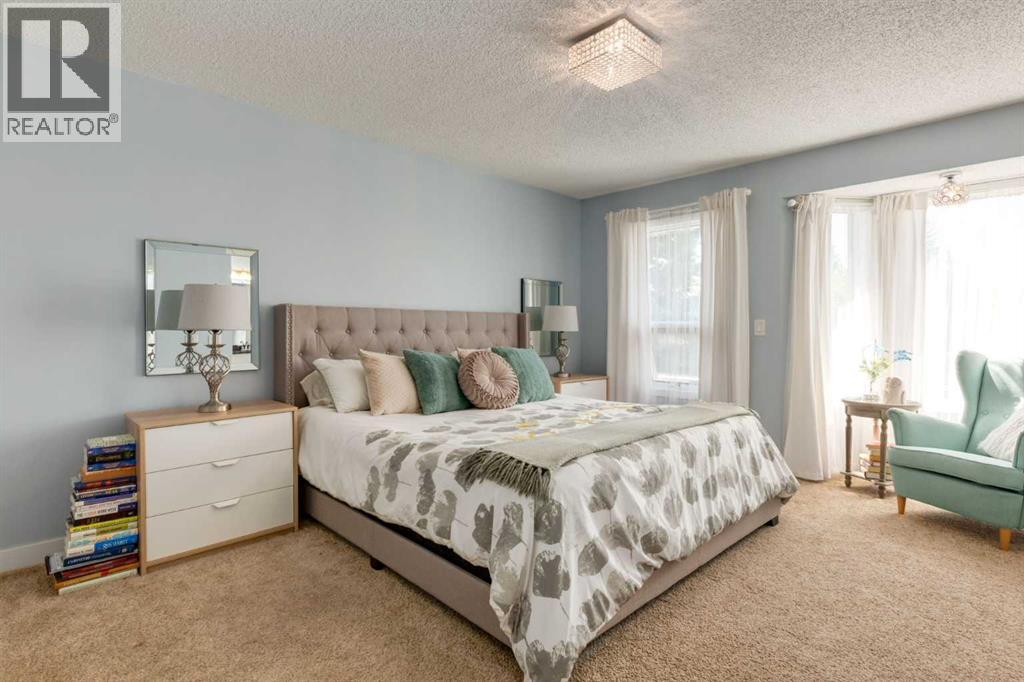 Single Family House for Sale in  Millrise Drive SW Millrise Calgary 