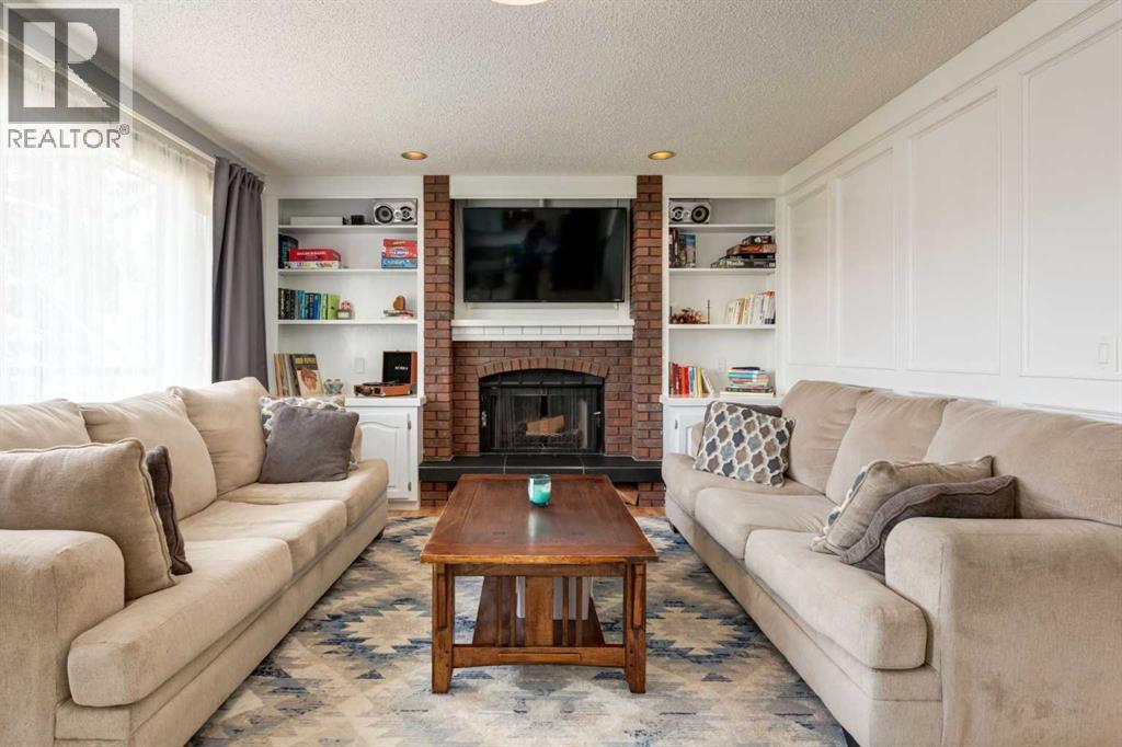 Single Family House for Sale in  Millrise Drive SW Millrise Calgary 