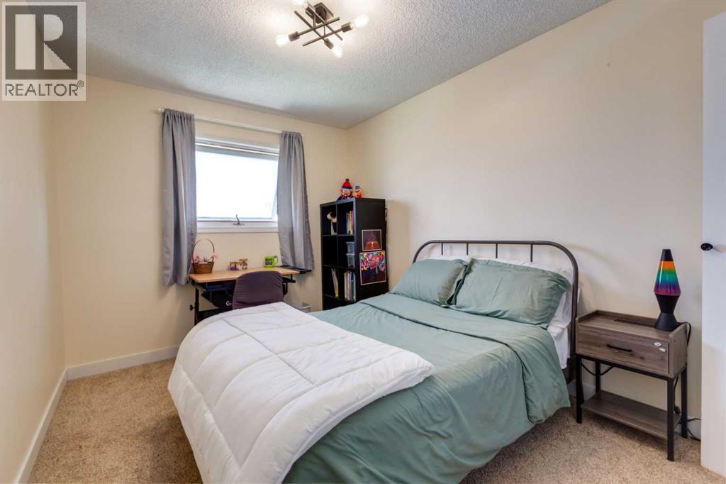 Single Family House for Sale in  Millrise Drive SW Millrise Calgary 