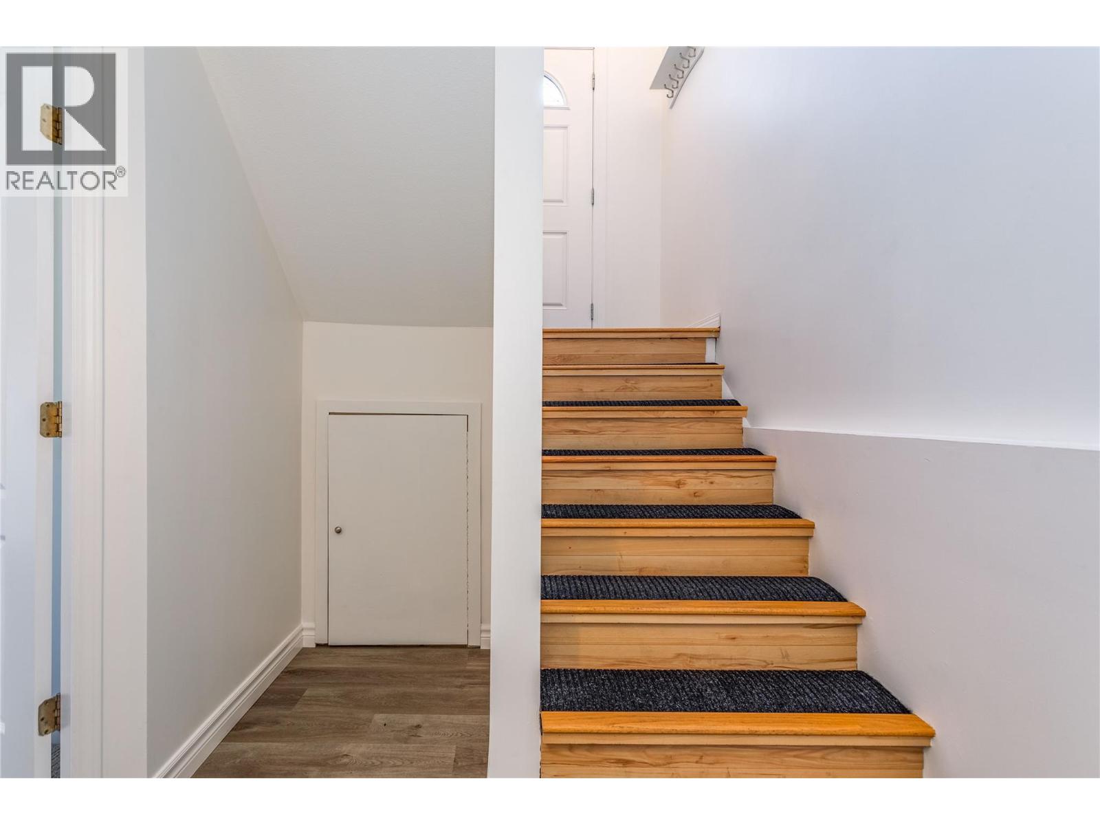  885 Walrod Street, Kelowna