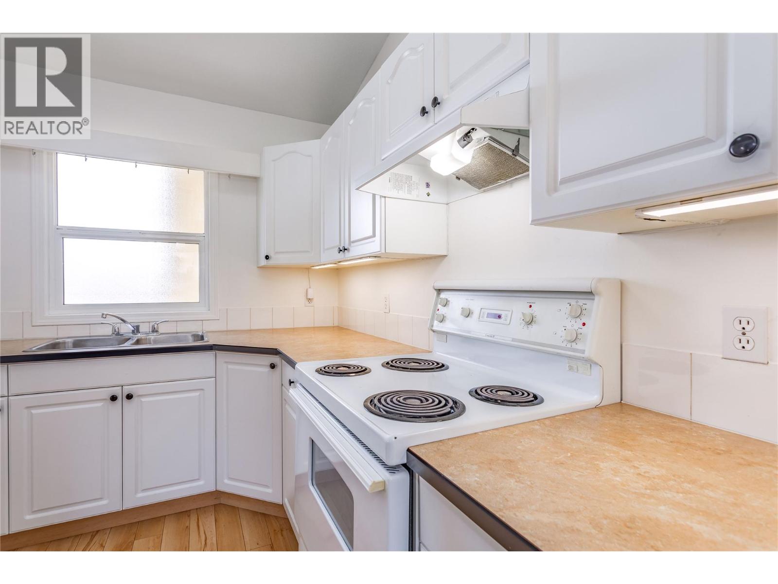  885 Walrod Street, Kelowna