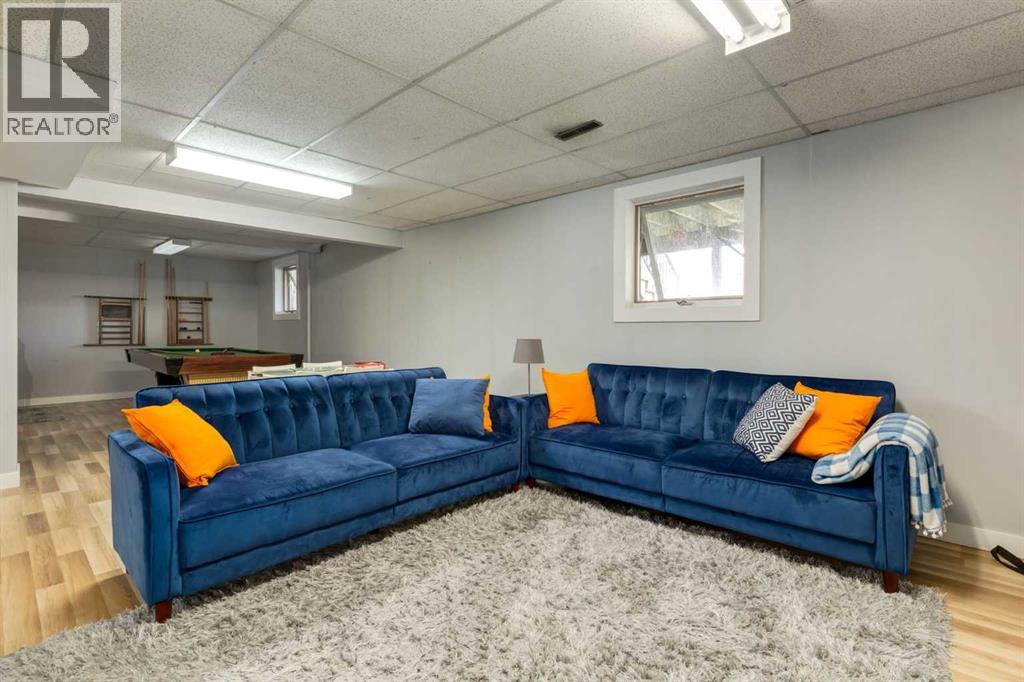 Single Family House for Sale in  Millrise Drive SW Millrise Calgary 