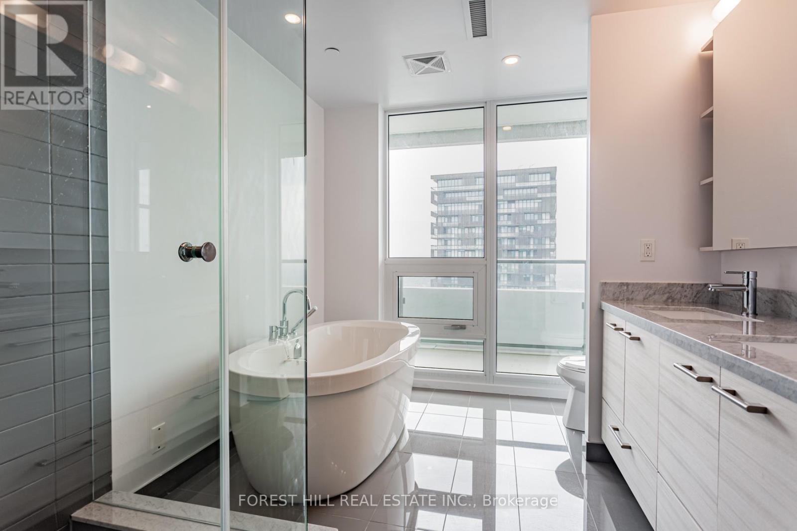 Photo 18 of 5701 2221 Yonge Street, Toronto ON