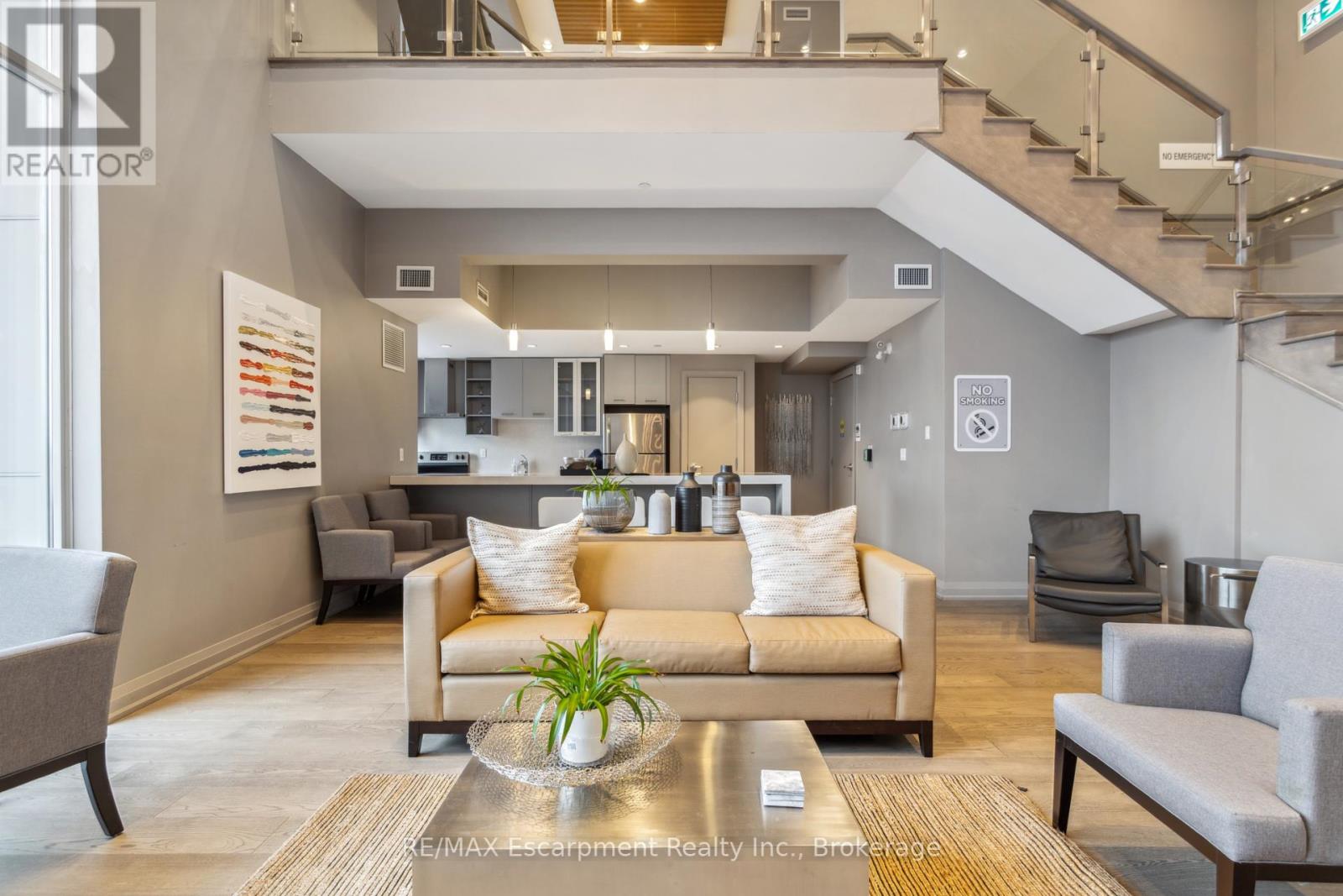 Photo 10 of 309 3028 Creekshore Common, Oakville ON
