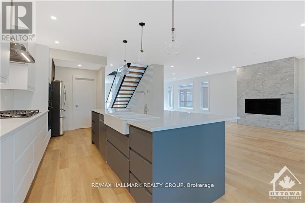 Photo 9 of 14 Thornton Avenue, Ottawa ON